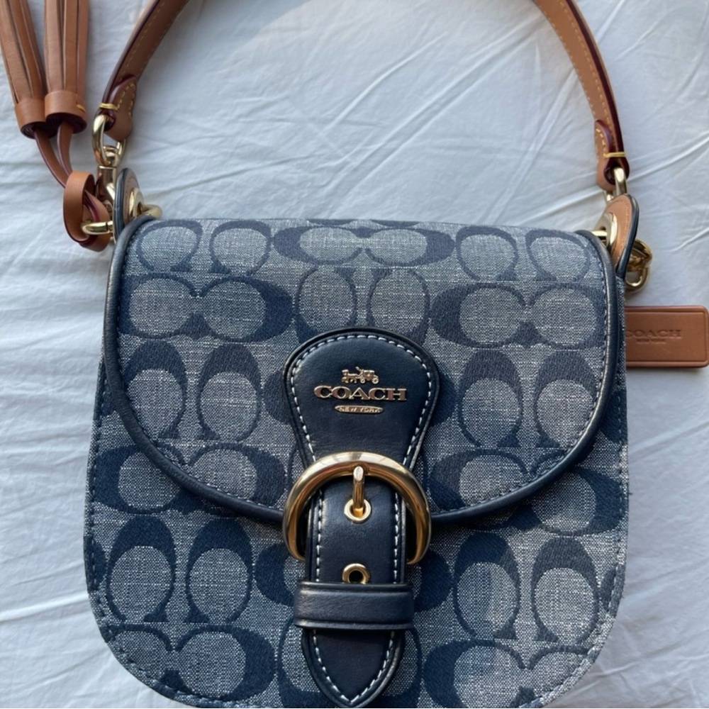 Coach Kleo Shoulder Bag 17 In Signature Chambray NWOT